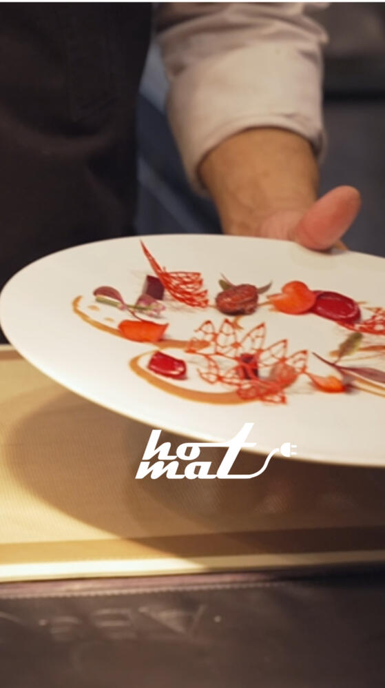 Hot Mat - table service